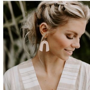 Natural leather beau earrings - Nickel & Suede